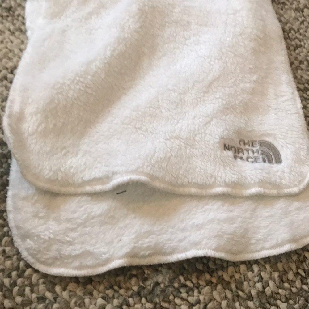 The North Face Osito Fleece Scarf White